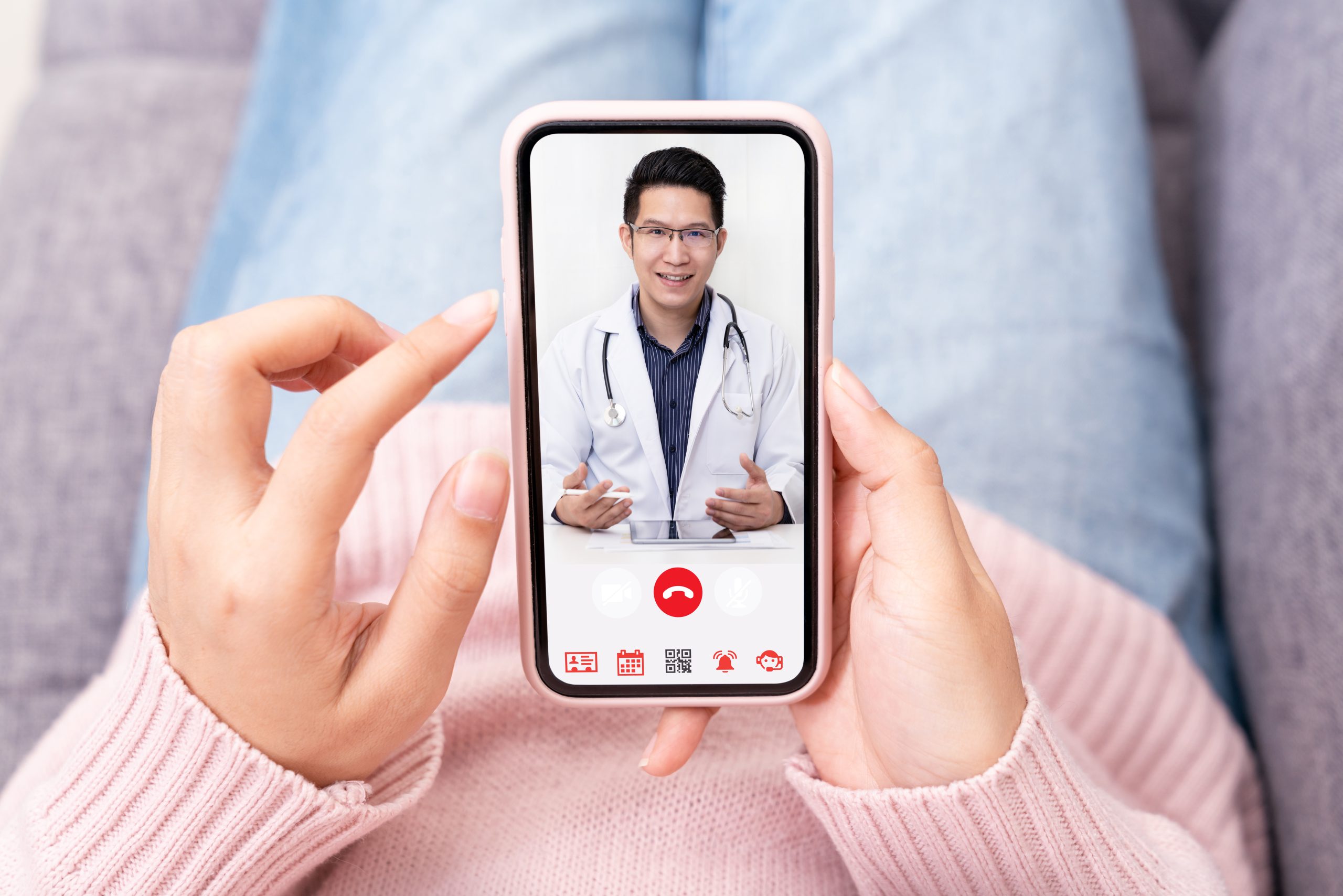 Mobile phone connected to Telehealth site